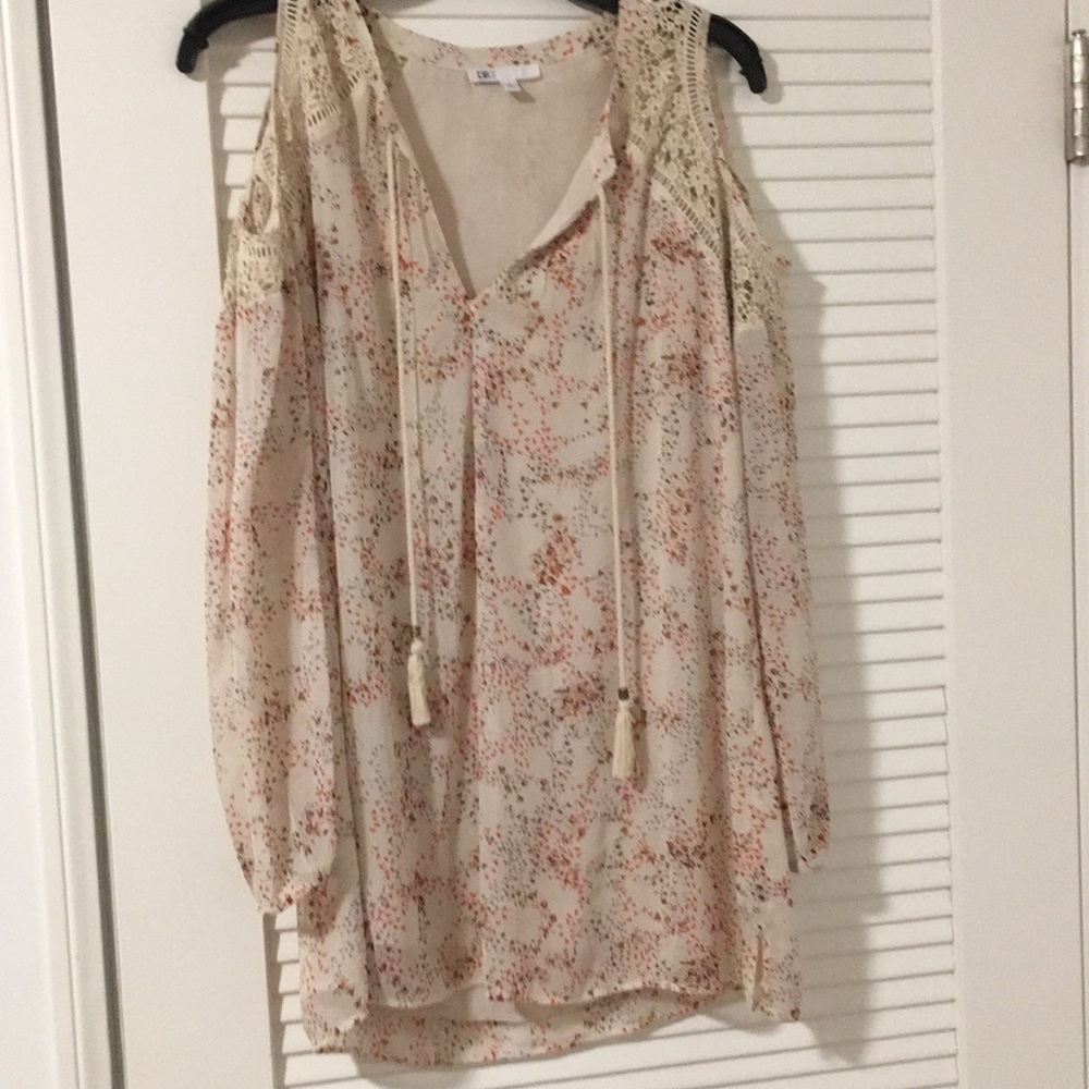 Dr2 cream and pink floral blouse, Size small